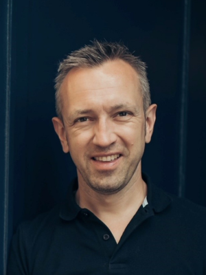Dr David Montgomery FFPM